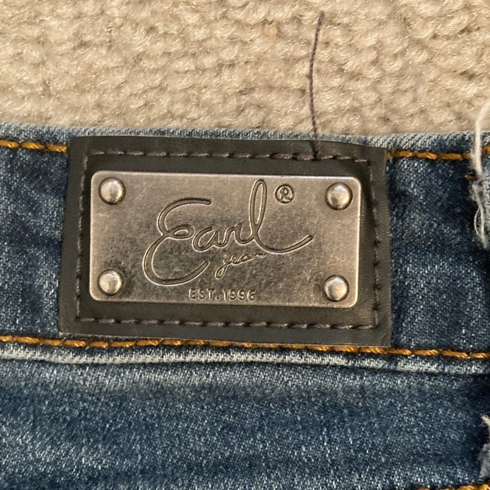 Earl Jean Classic Blue Distressed Women Jeans - Picture 6 of 6